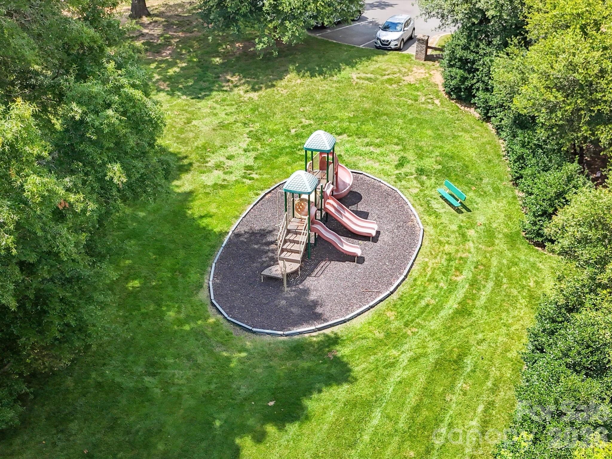 968 Rock Forest Way Property Photo 44