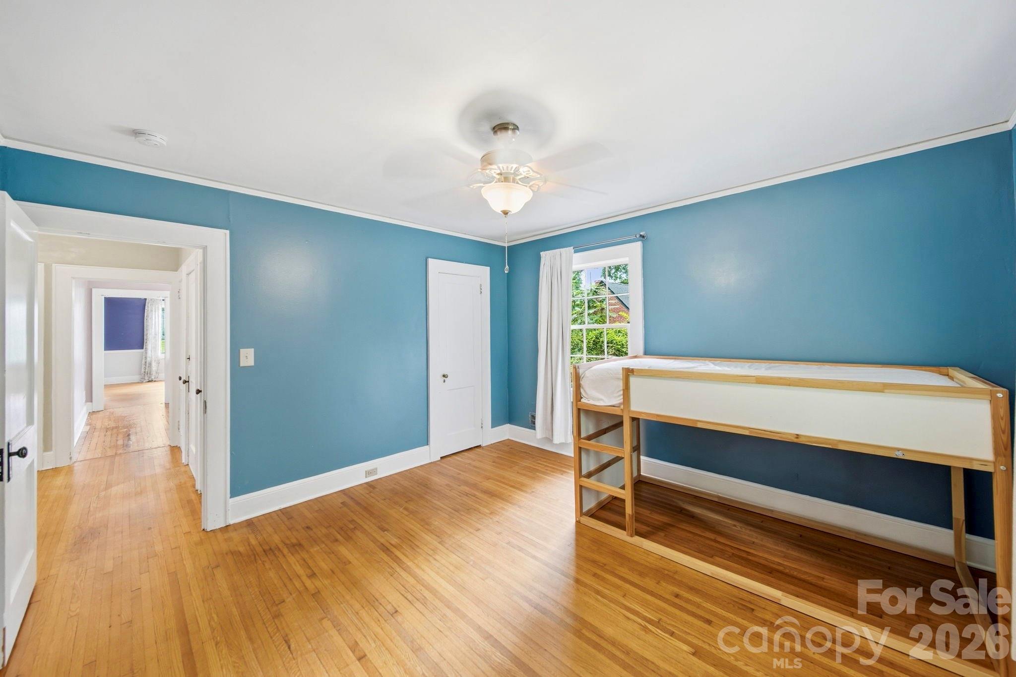 1214 S York Street Property Photo 15