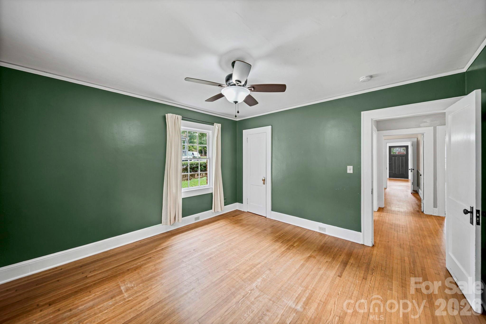 1214 S York Street Property Photo 18