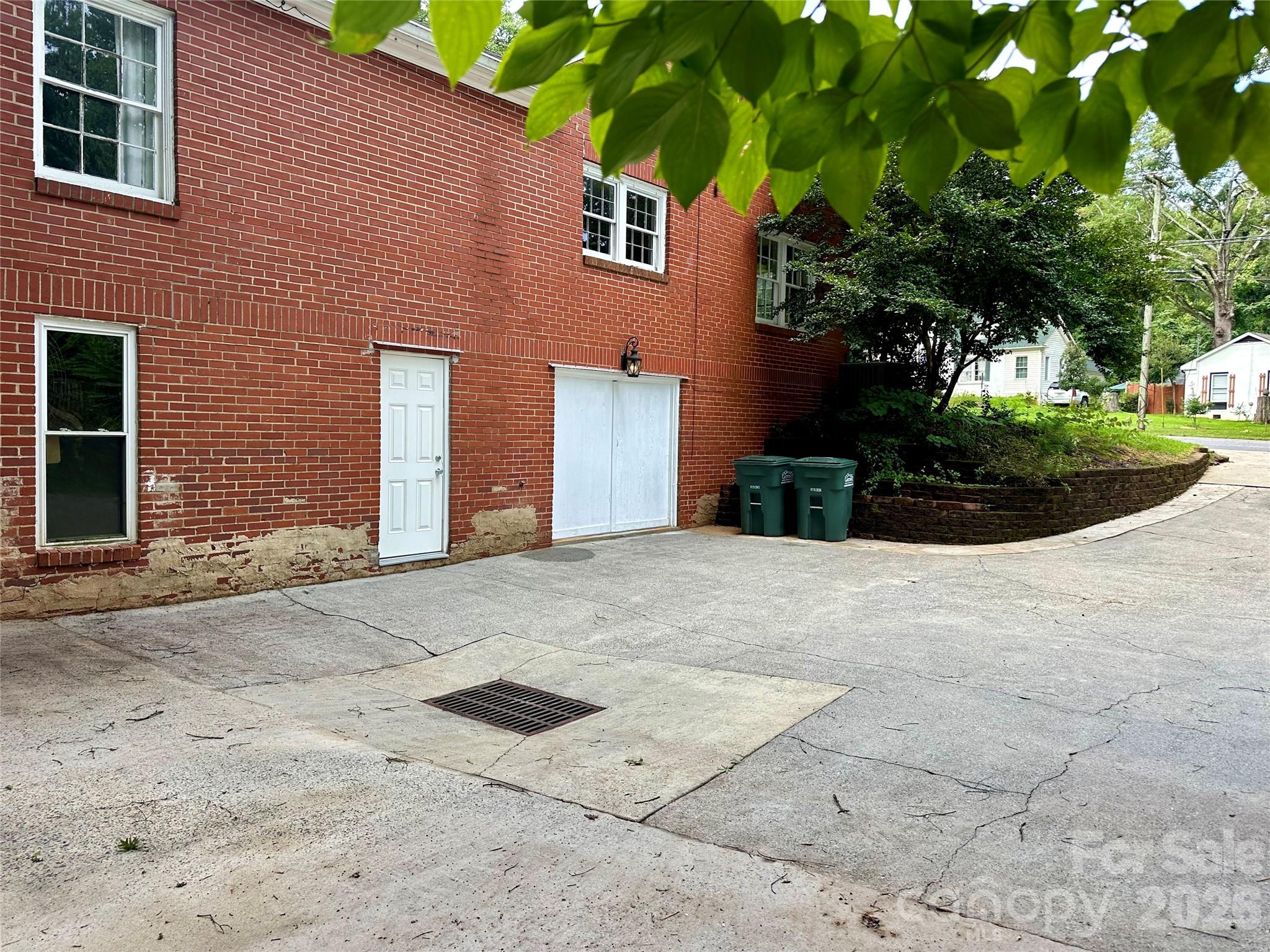 1214 S York Street Property Photo 26
