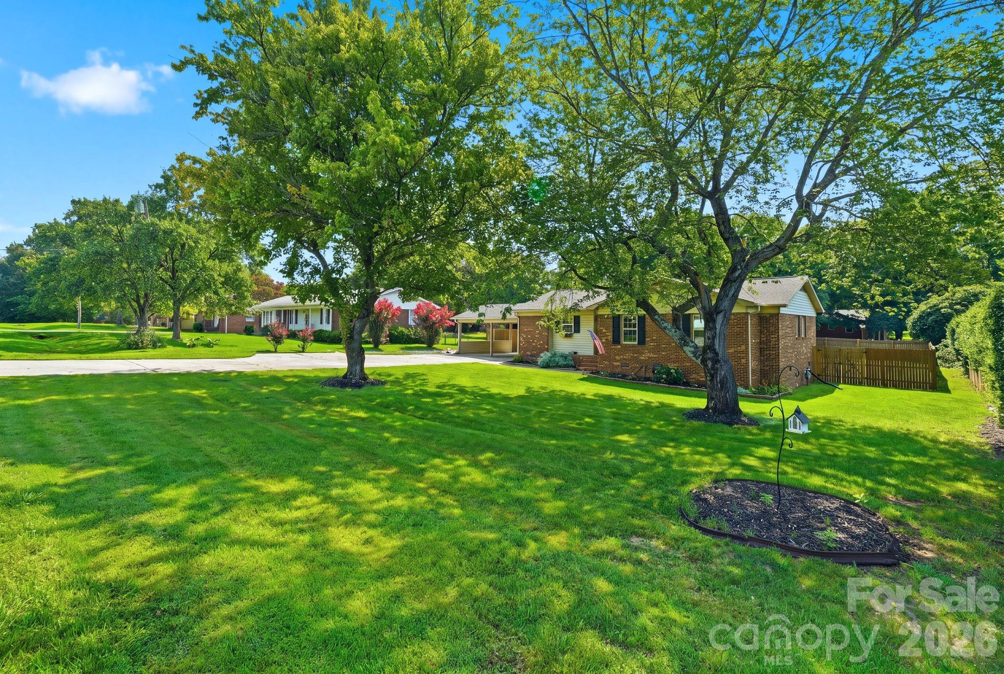 3107 Winston Drive Property Photo 2