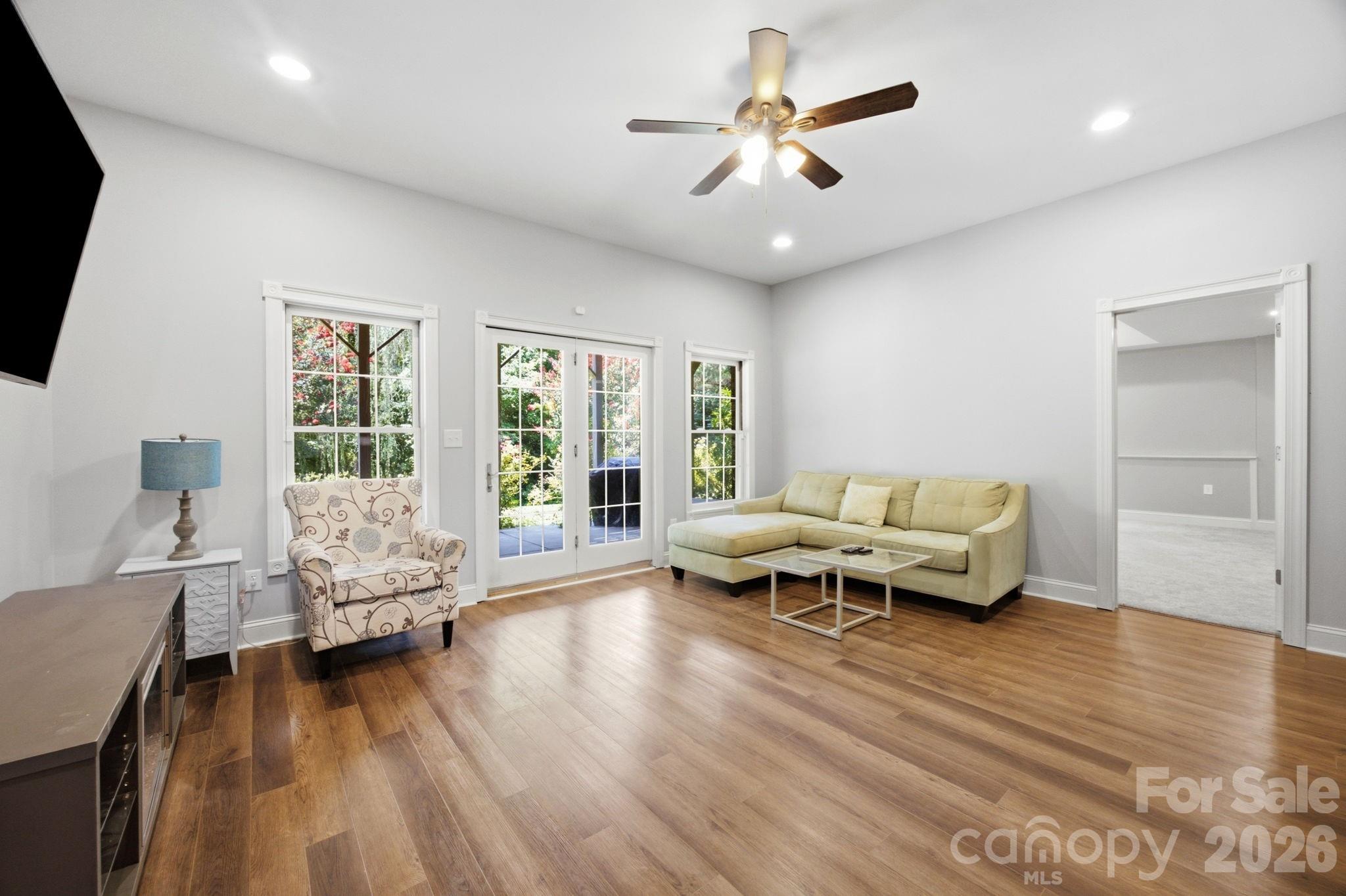 579 Morning Glory Court Property Photo 29