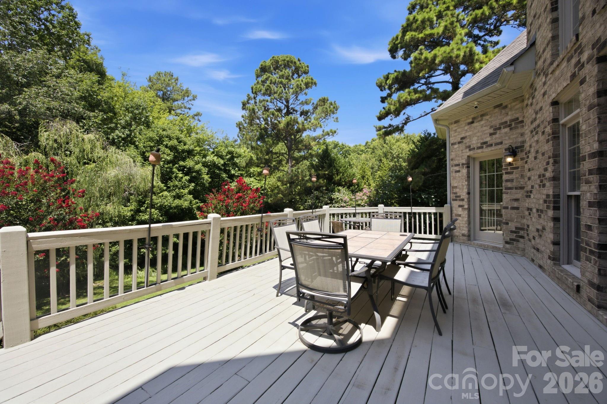 579 Morning Glory Court Property Photo 34