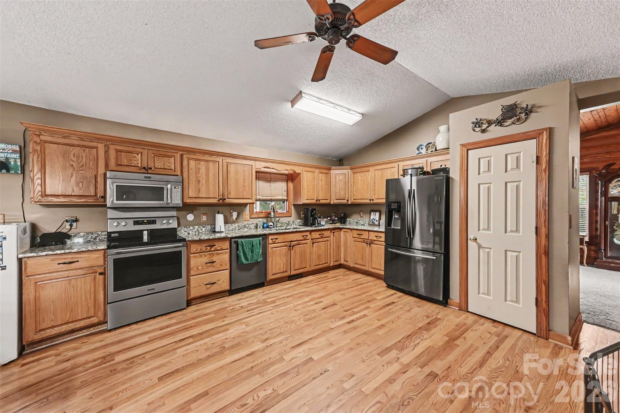3999 Fincher Road Property Photo 14