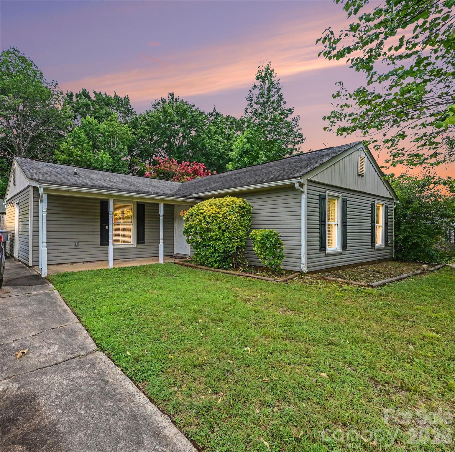 6200 Dwightware Boulevard Property Photo 1
