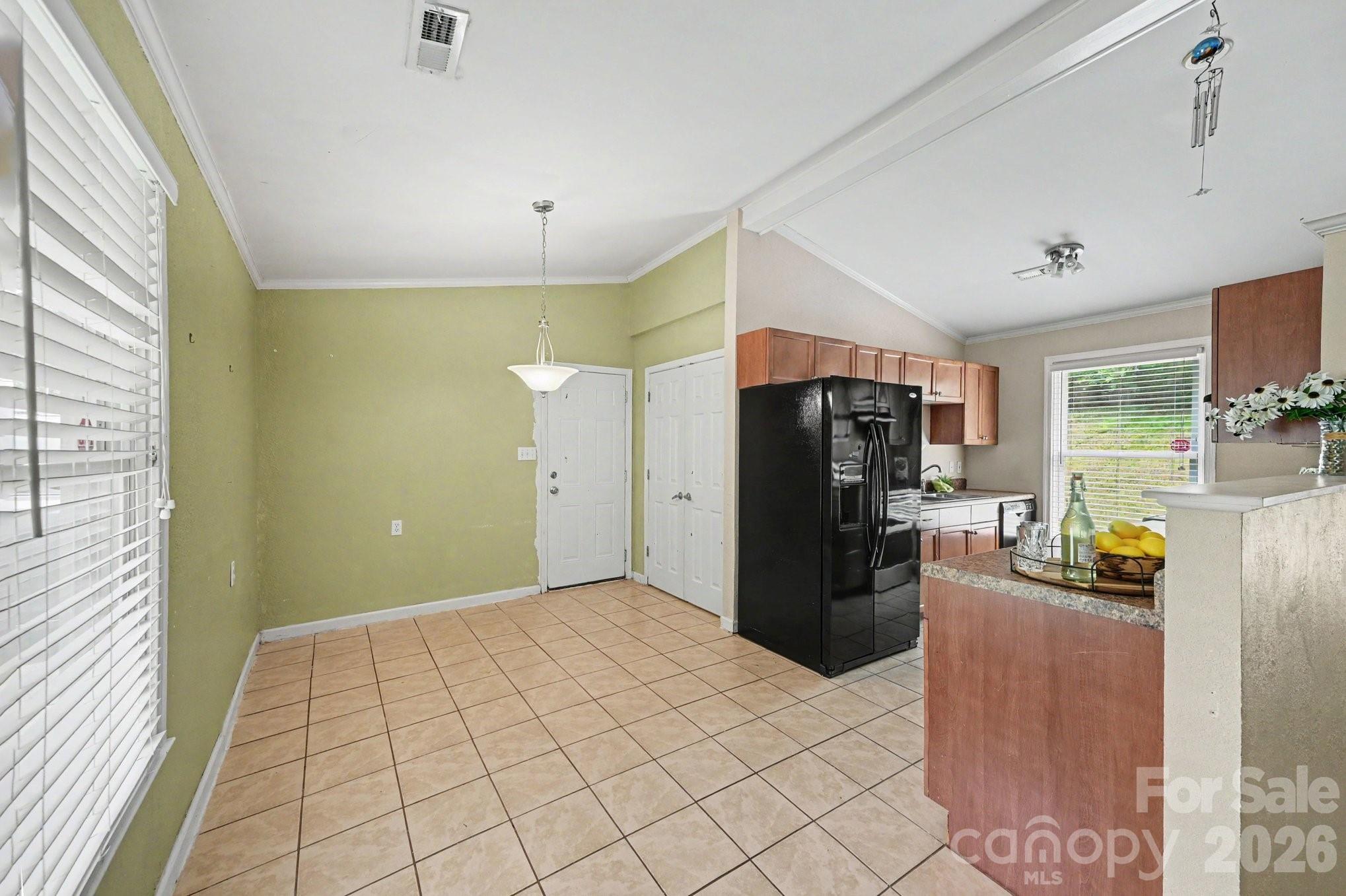 6200 Dwightware Boulevard Property Photo 7