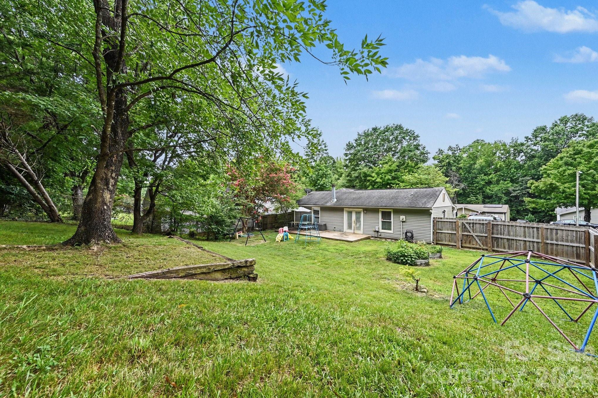 6200 Dwightware Boulevard Property Photo 18