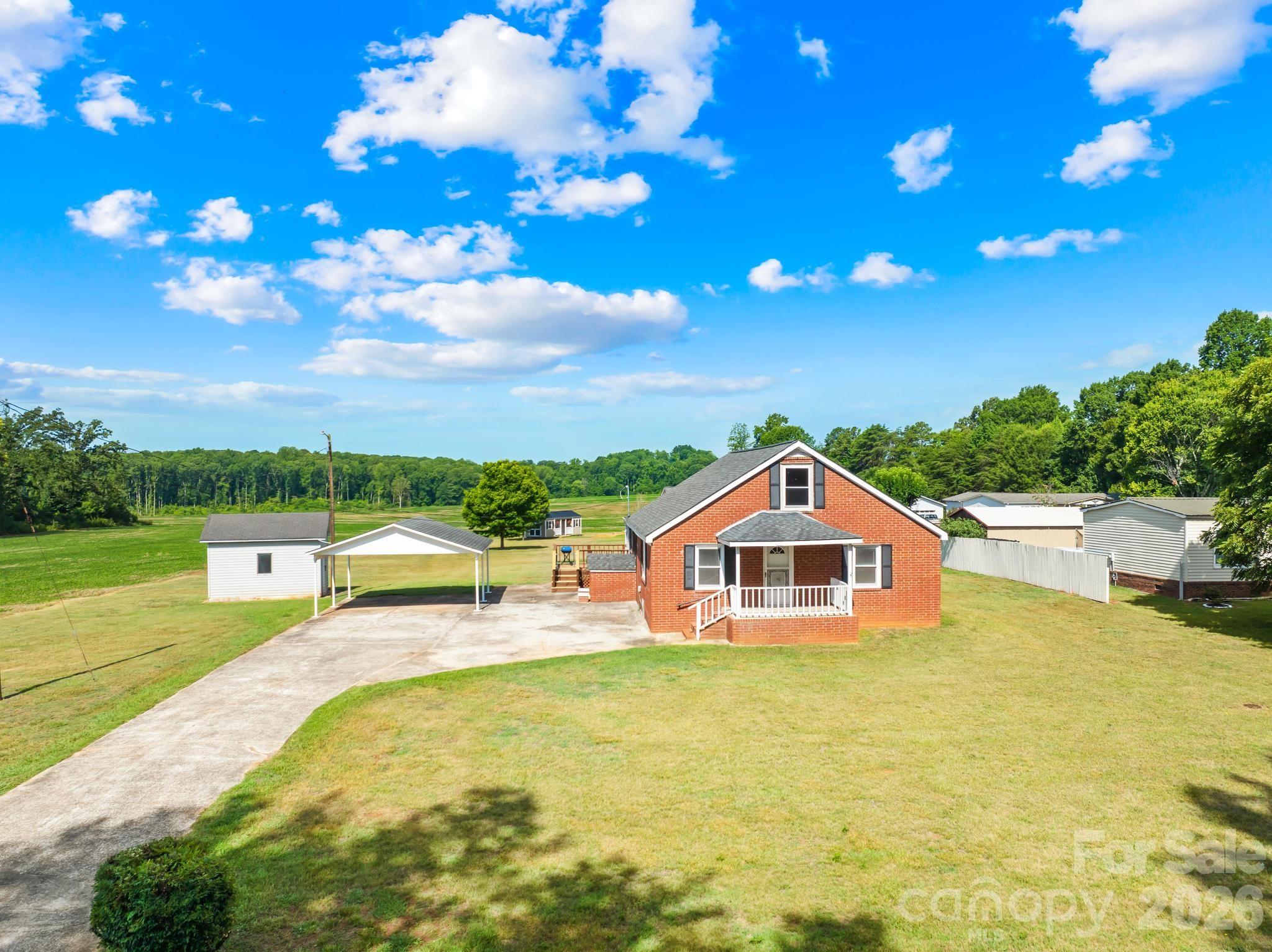 2615 Airport Road Property Photo 29