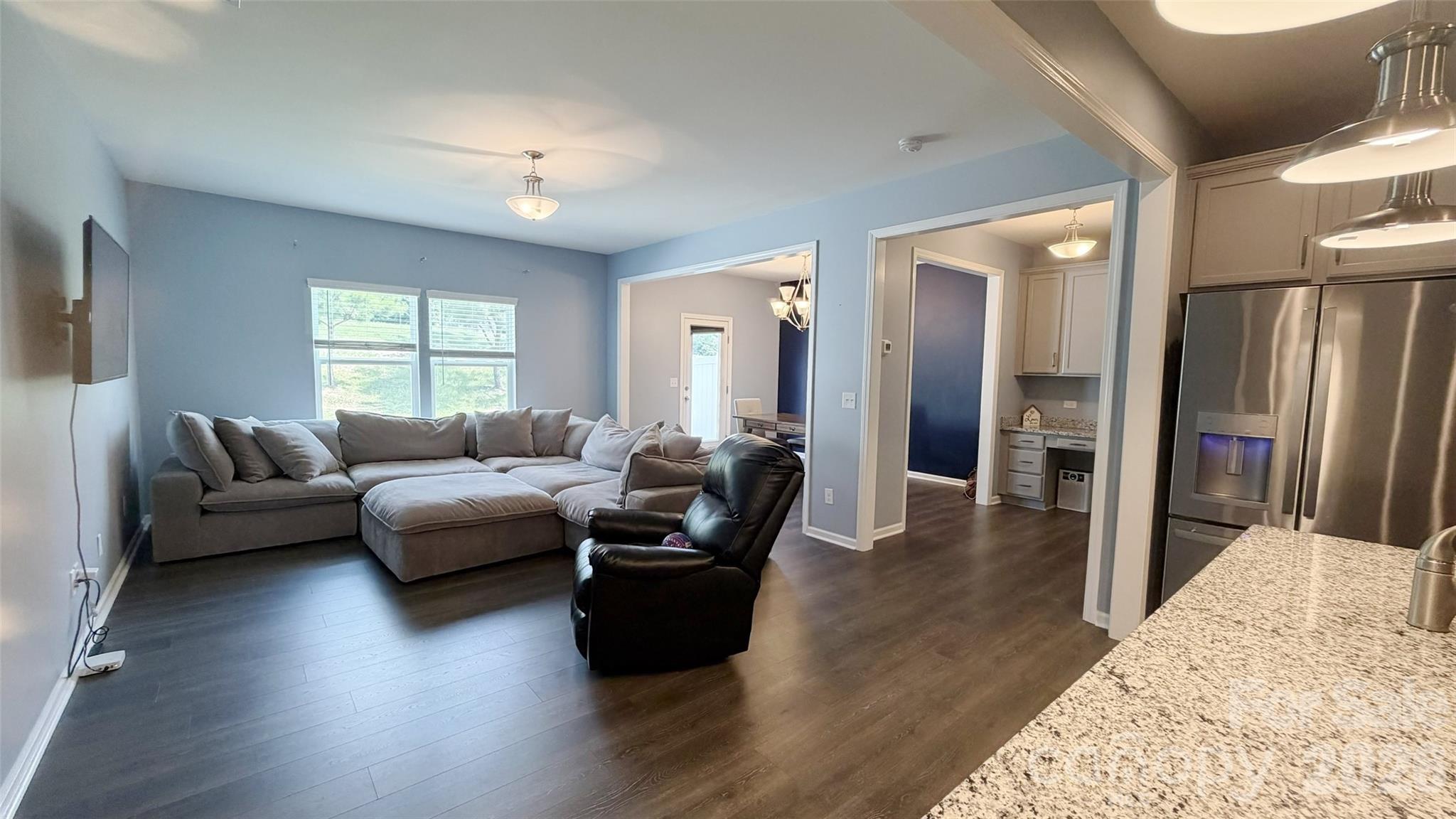 7505 Hartsfield Drive Property Photo 3