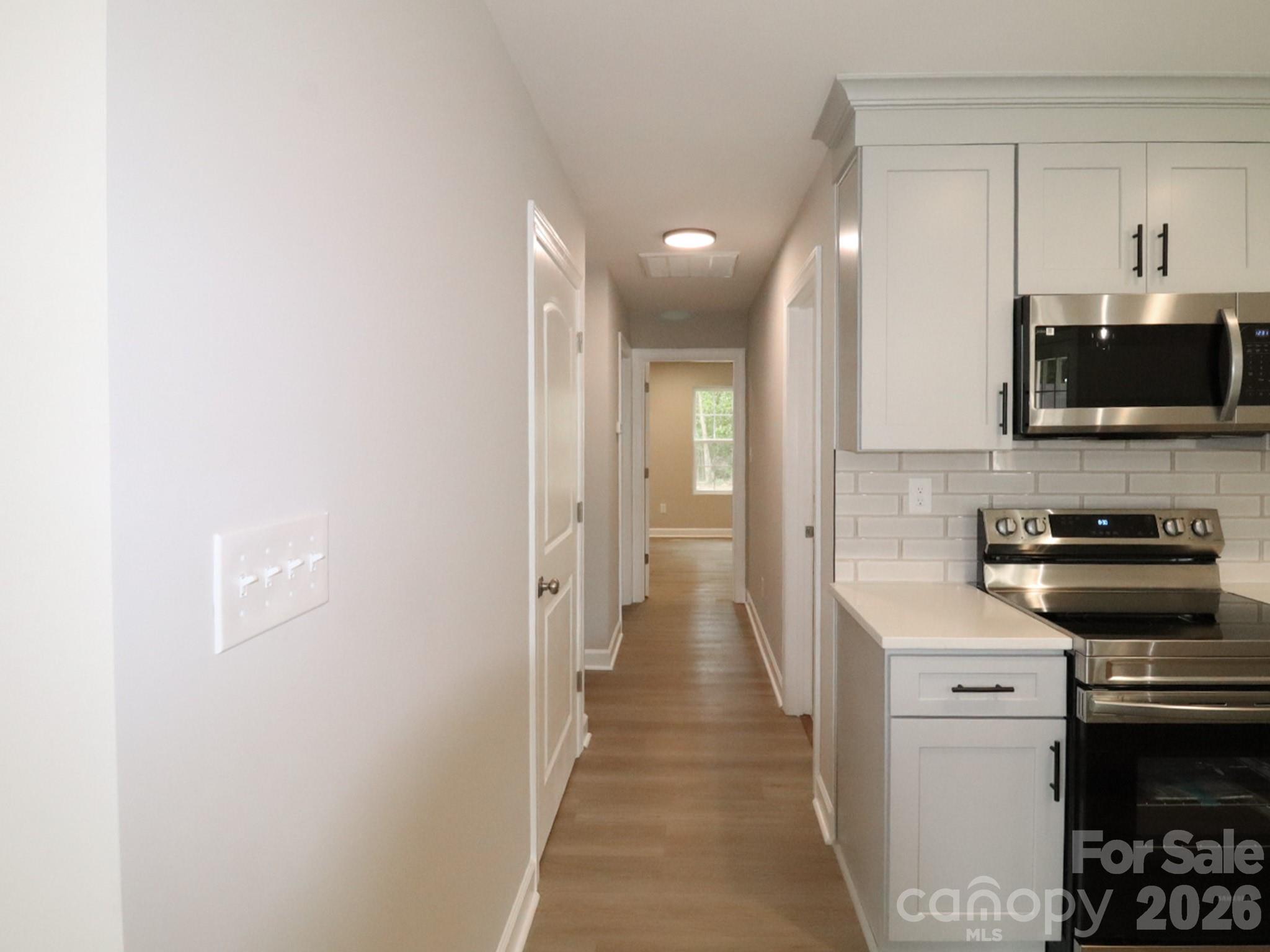 916 N Austin Road Property Photo 9