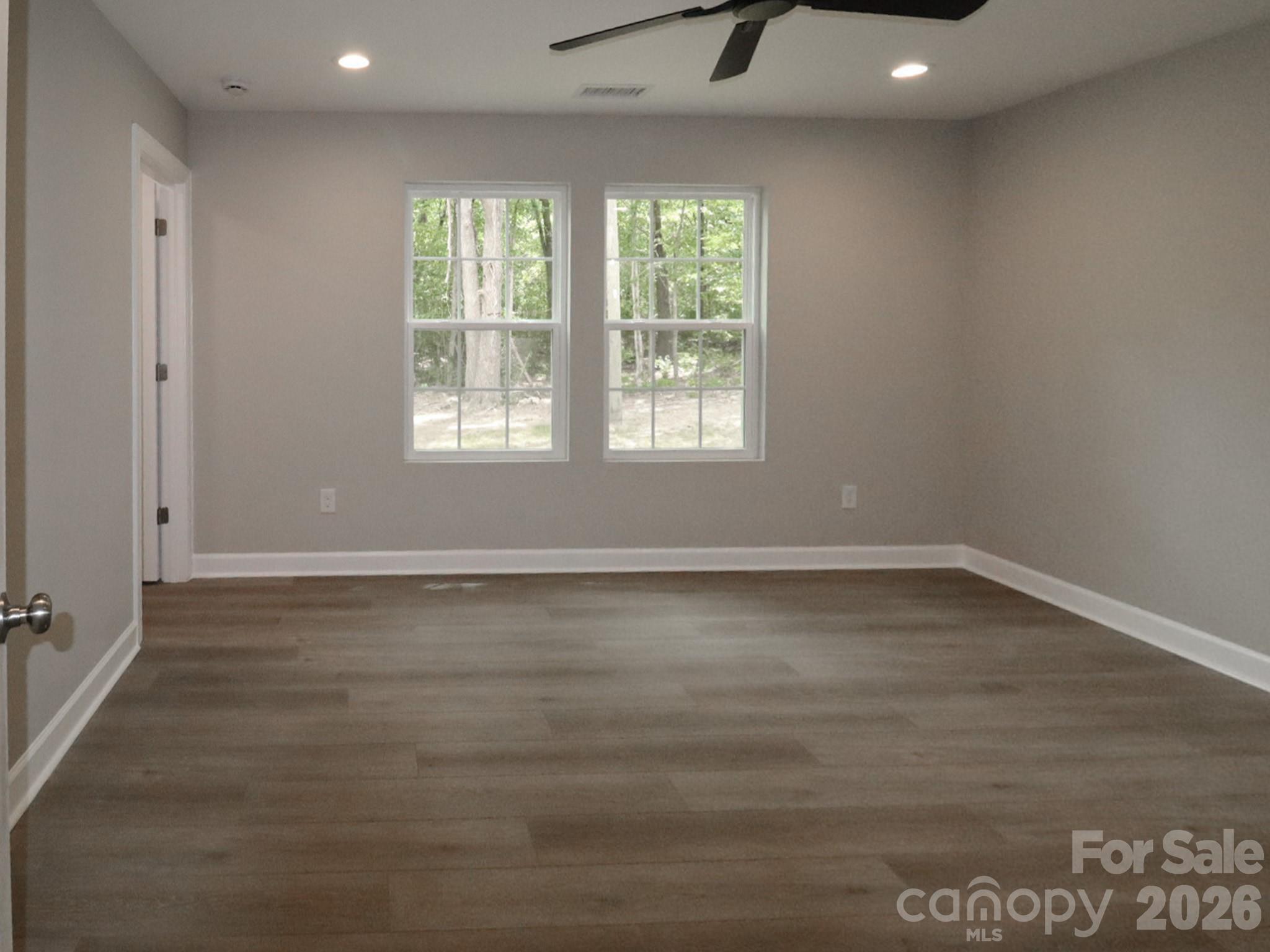 916 N Austin Road Property Photo 15