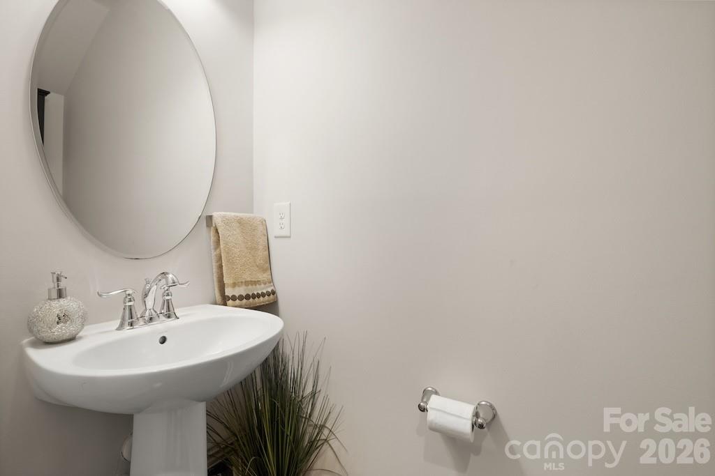 315 Scenic View Lane Property Photo 4