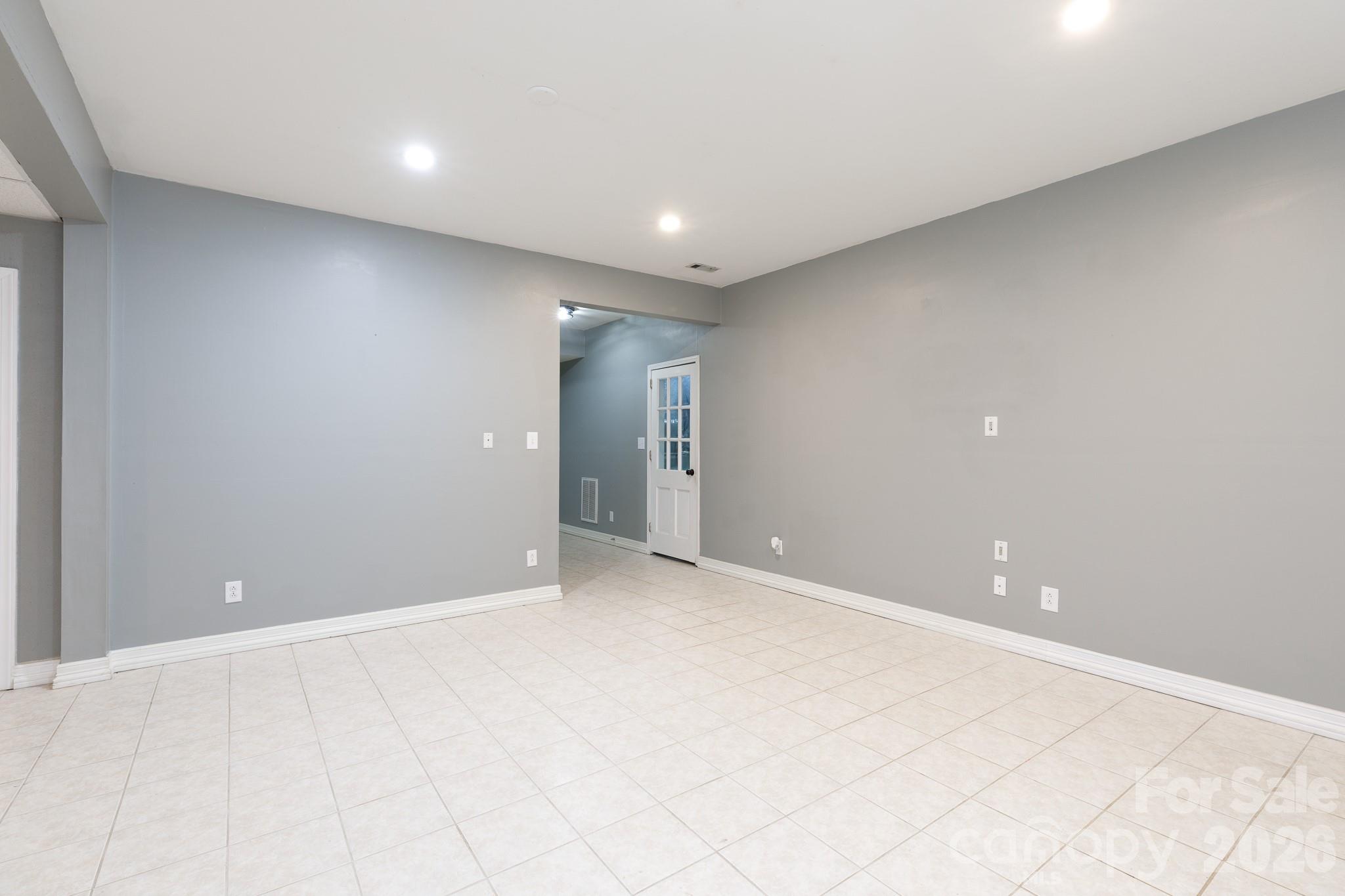 201 Wessex Way Property Photo 26