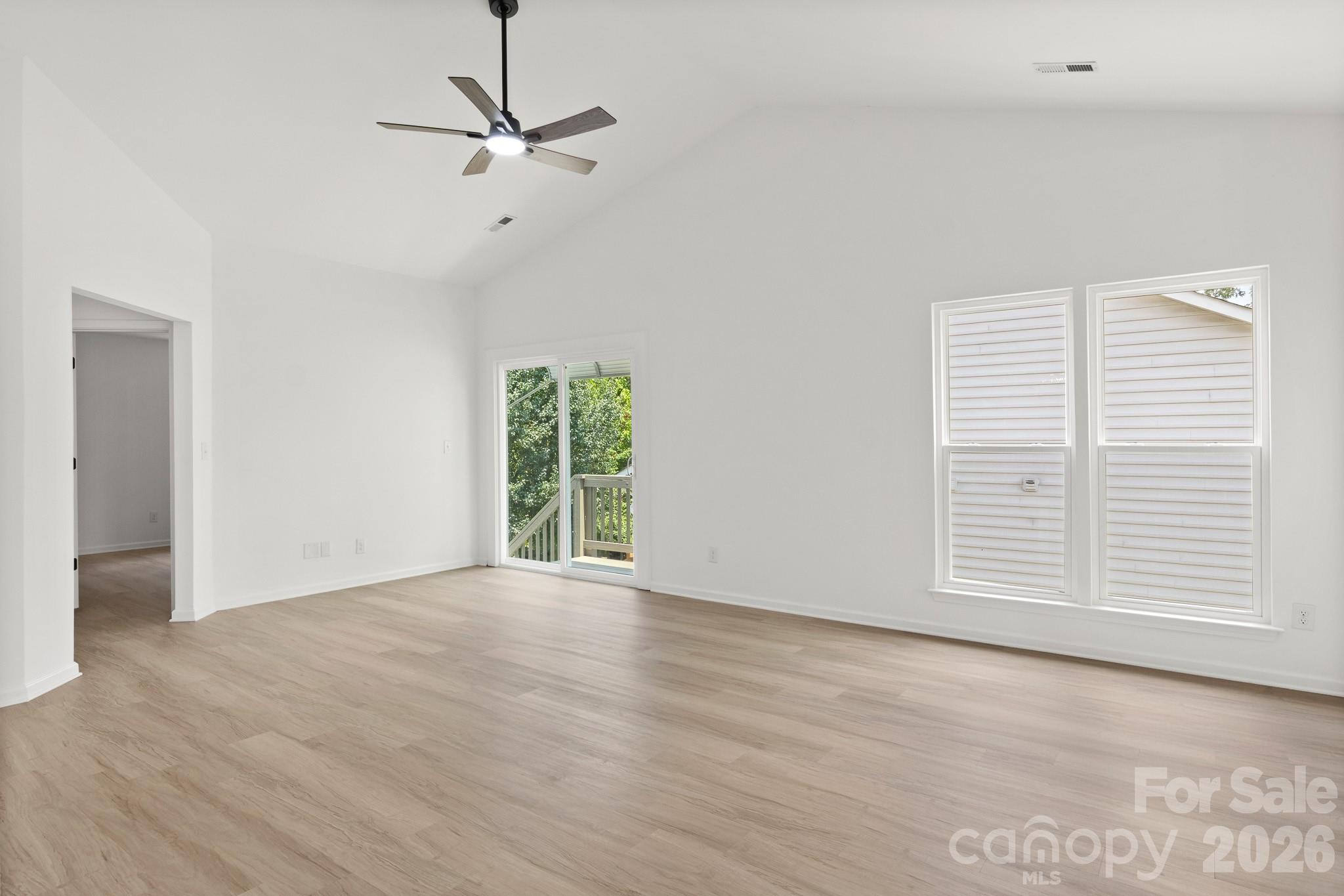 9713 Pernell Lane Property Photo 6