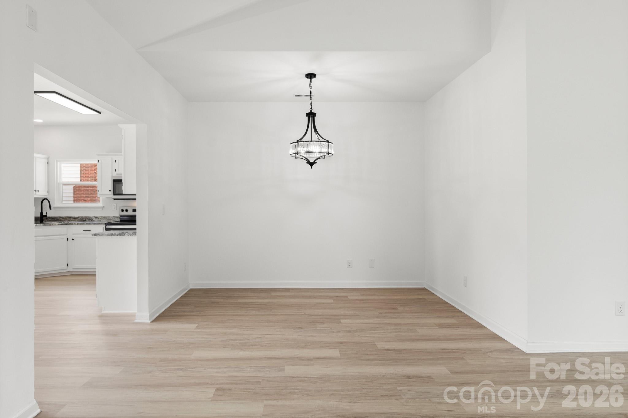 9713 Pernell Lane Property Photo 7