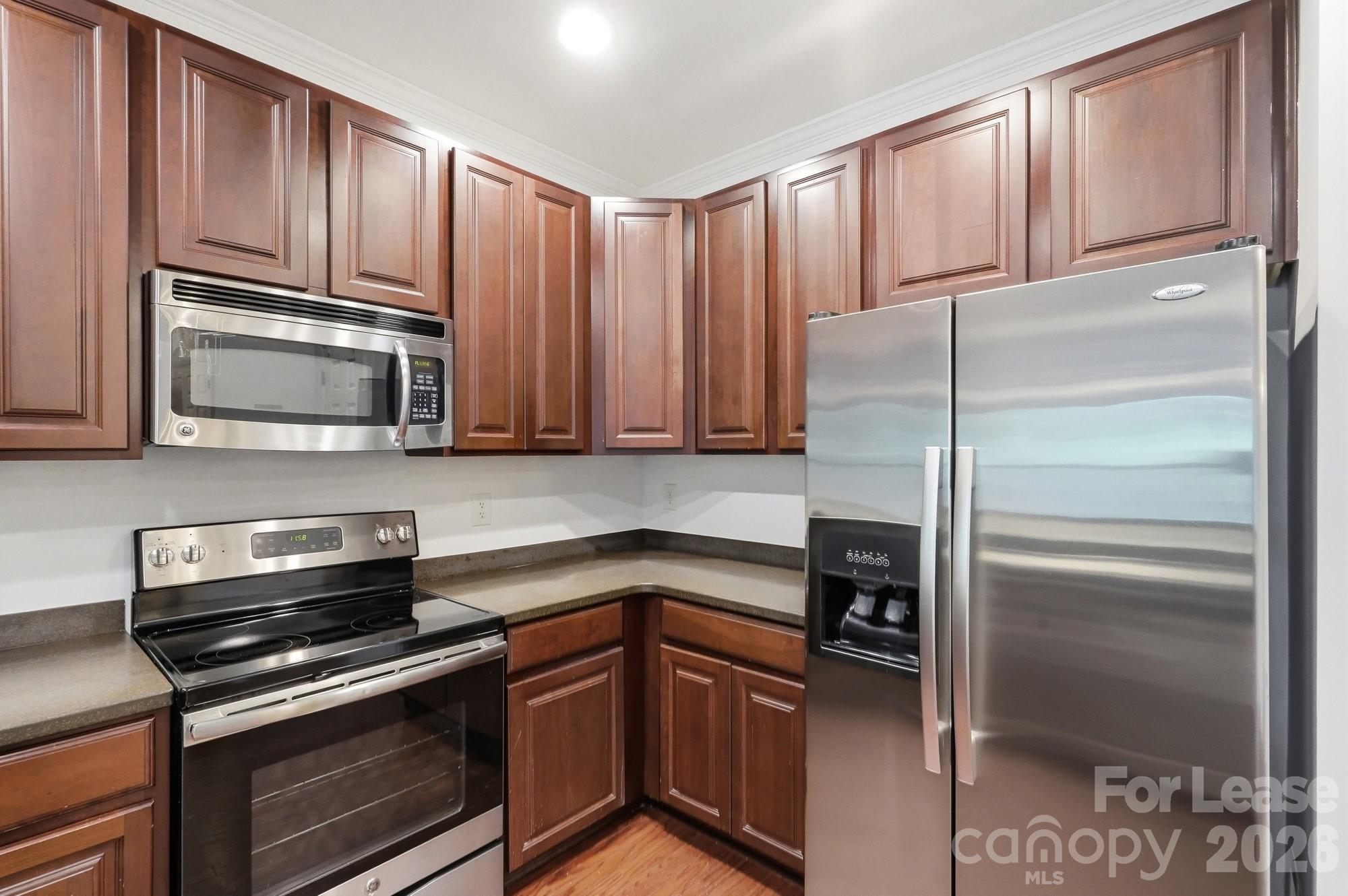 1000 E Woodlawn Road 216 Property Photo 19