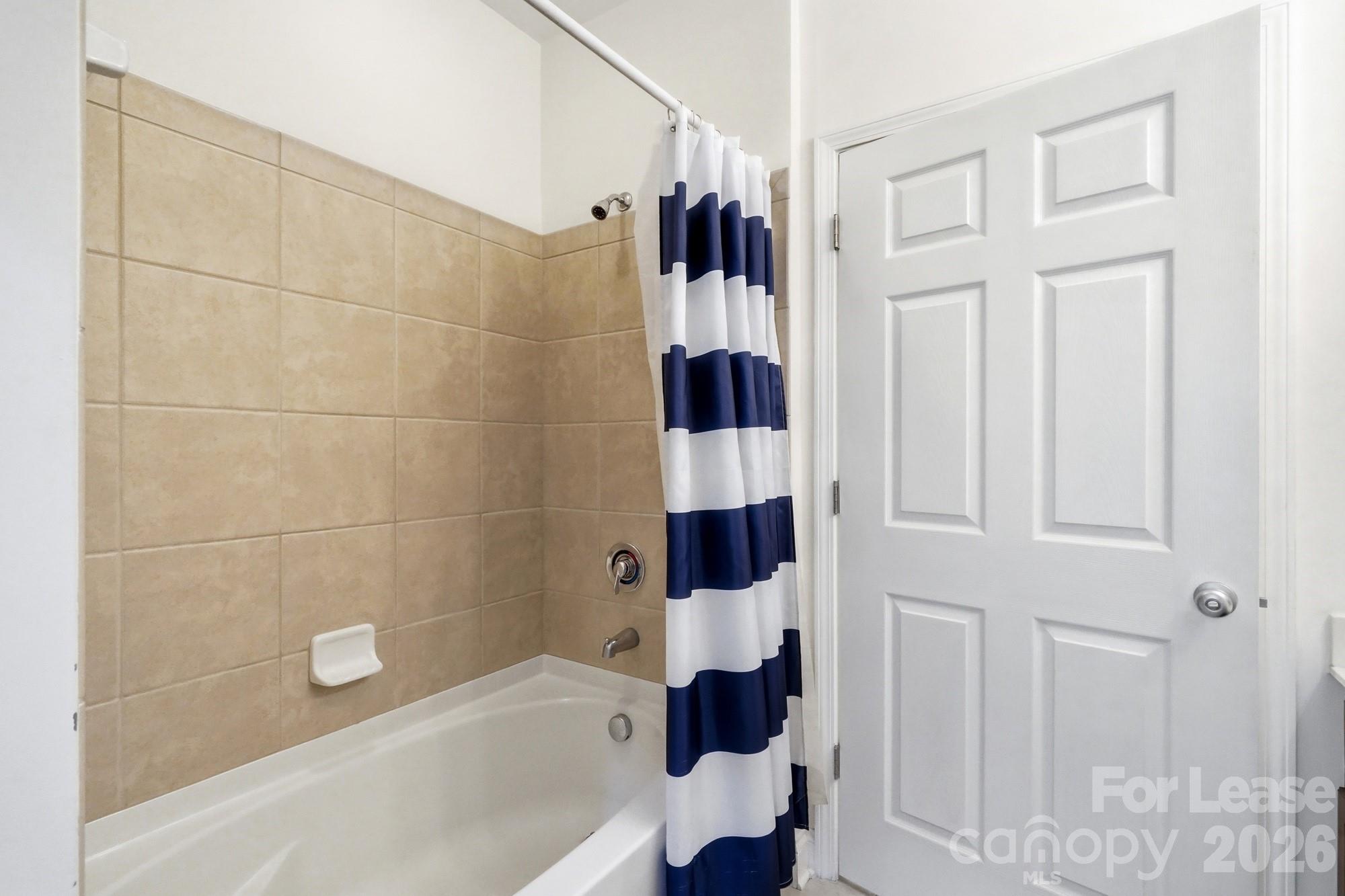 1000 E Woodlawn Road 216 Property Photo 35