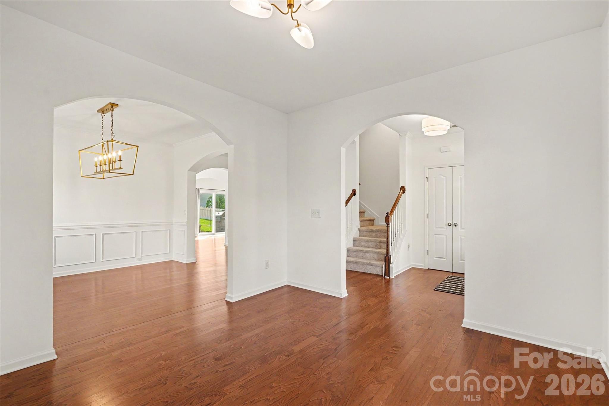5810 Castlecove Road Property Photo 6
