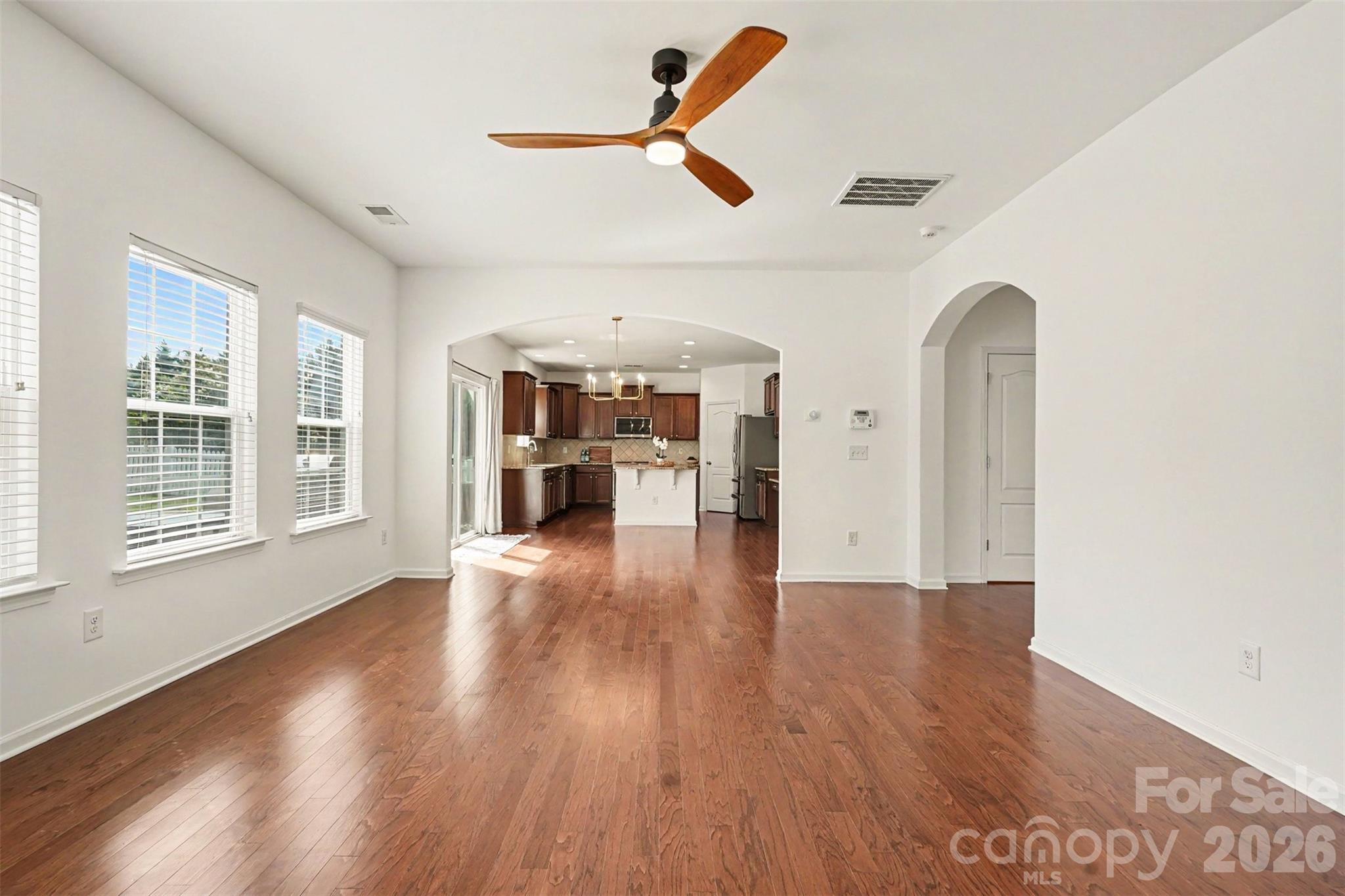 5810 Castlecove Road Property Photo 10