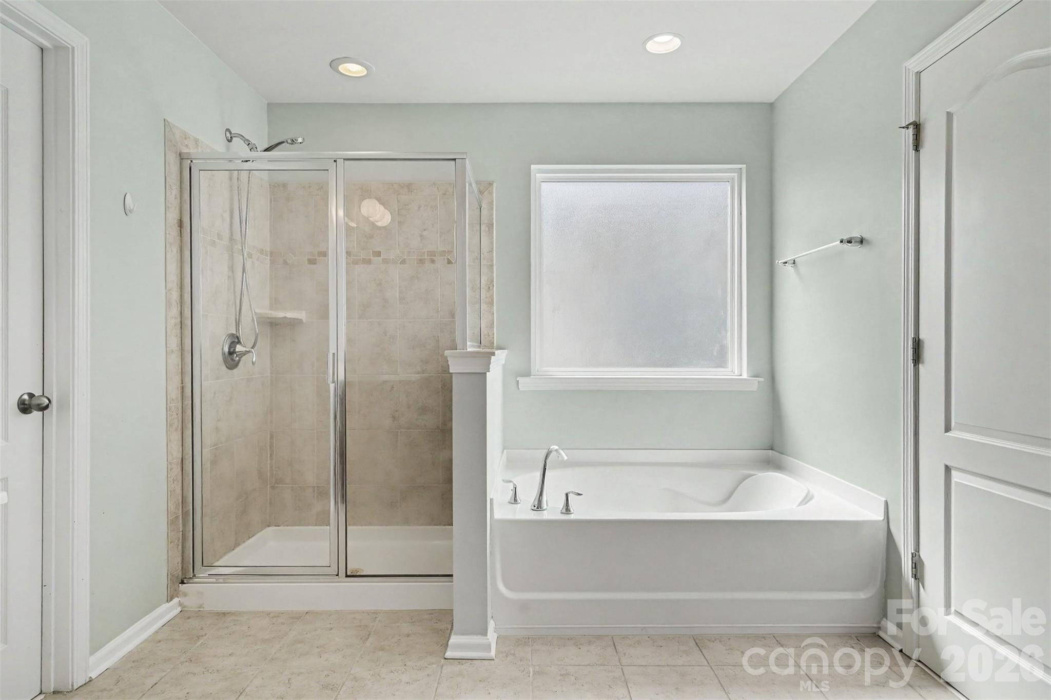 5810 Castlecove Road Property Photo 20