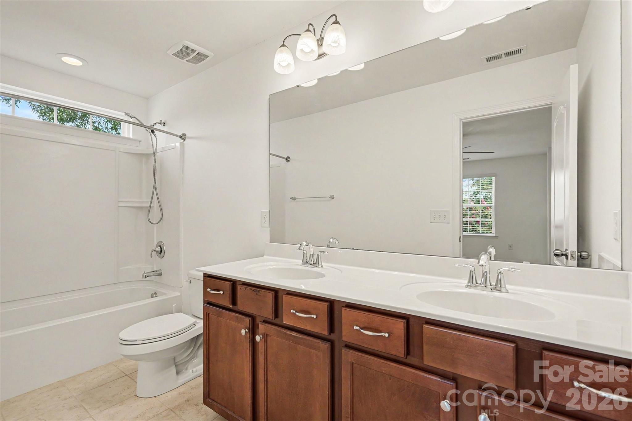 5810 Castlecove Road Property Photo 24