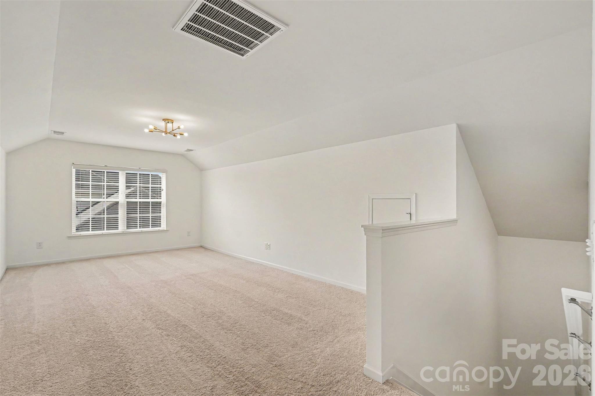 5810 Castlecove Road Property Photo 32