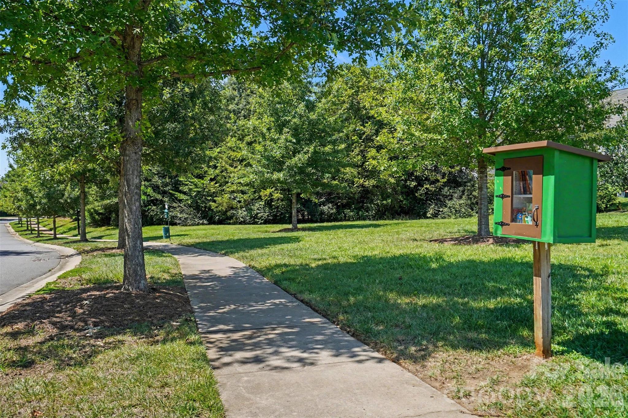 5810 Castlecove Road Property Photo 43