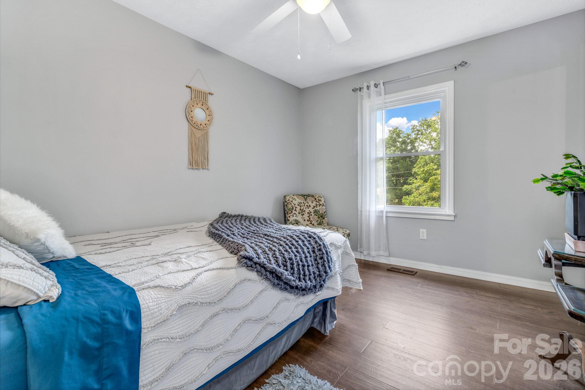 144 Pinehaven Drive Property Photo 23