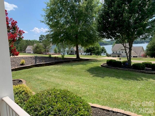 10234 Lakeshore Drive Property Photo 3