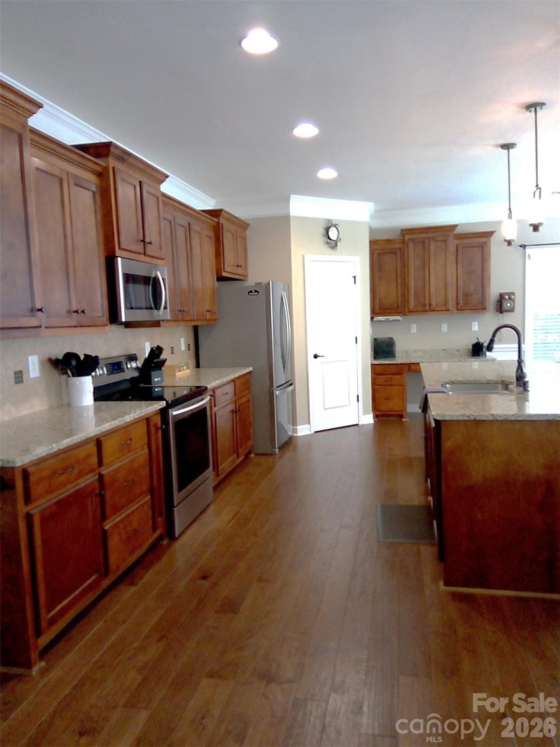 10234 Lakeshore Drive Property Photo 5