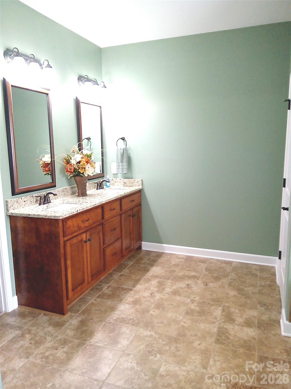 10234 Lakeshore Drive Property Photo 17