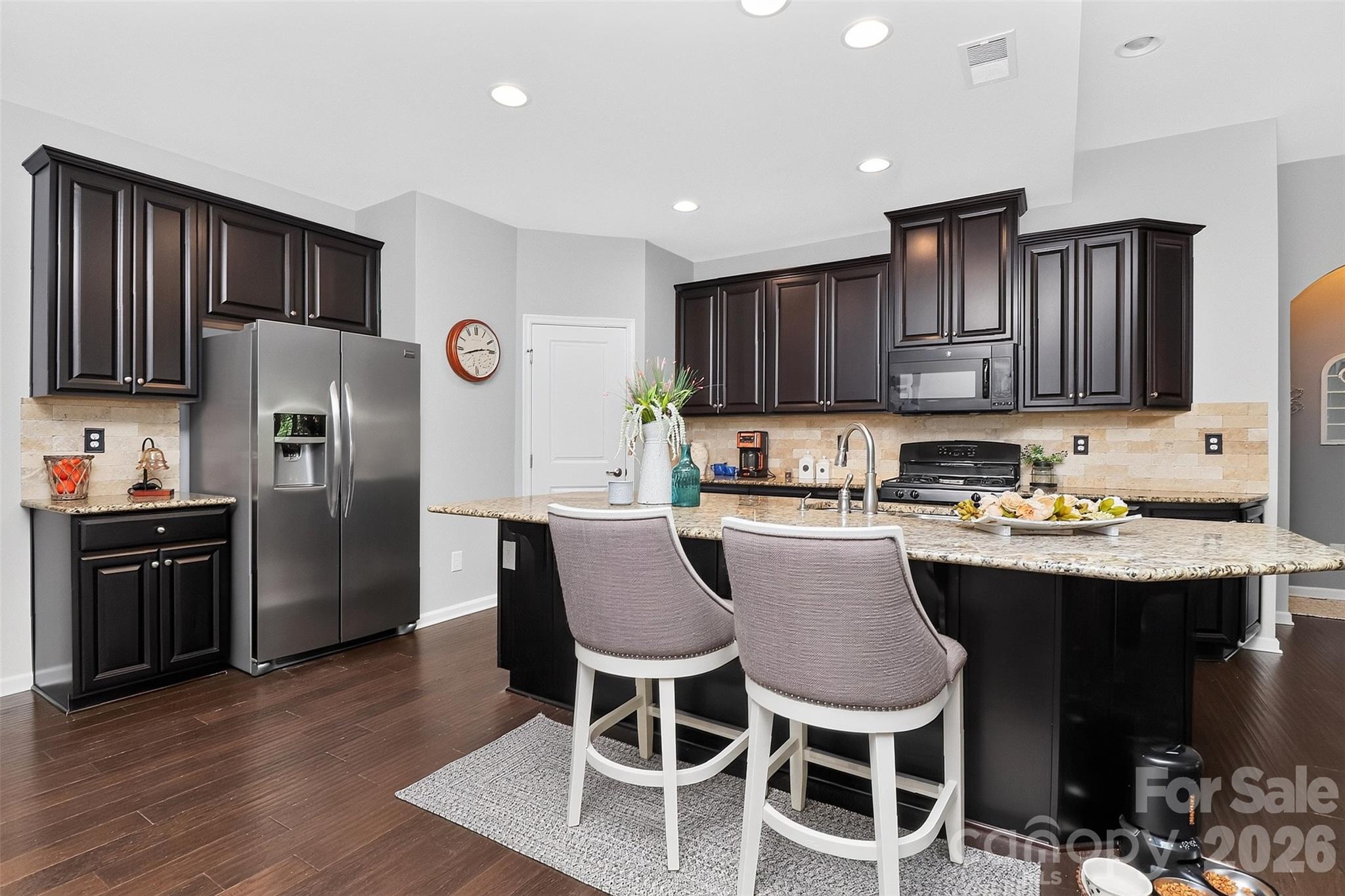 12823 Plumleaf Drive Property Photo 8