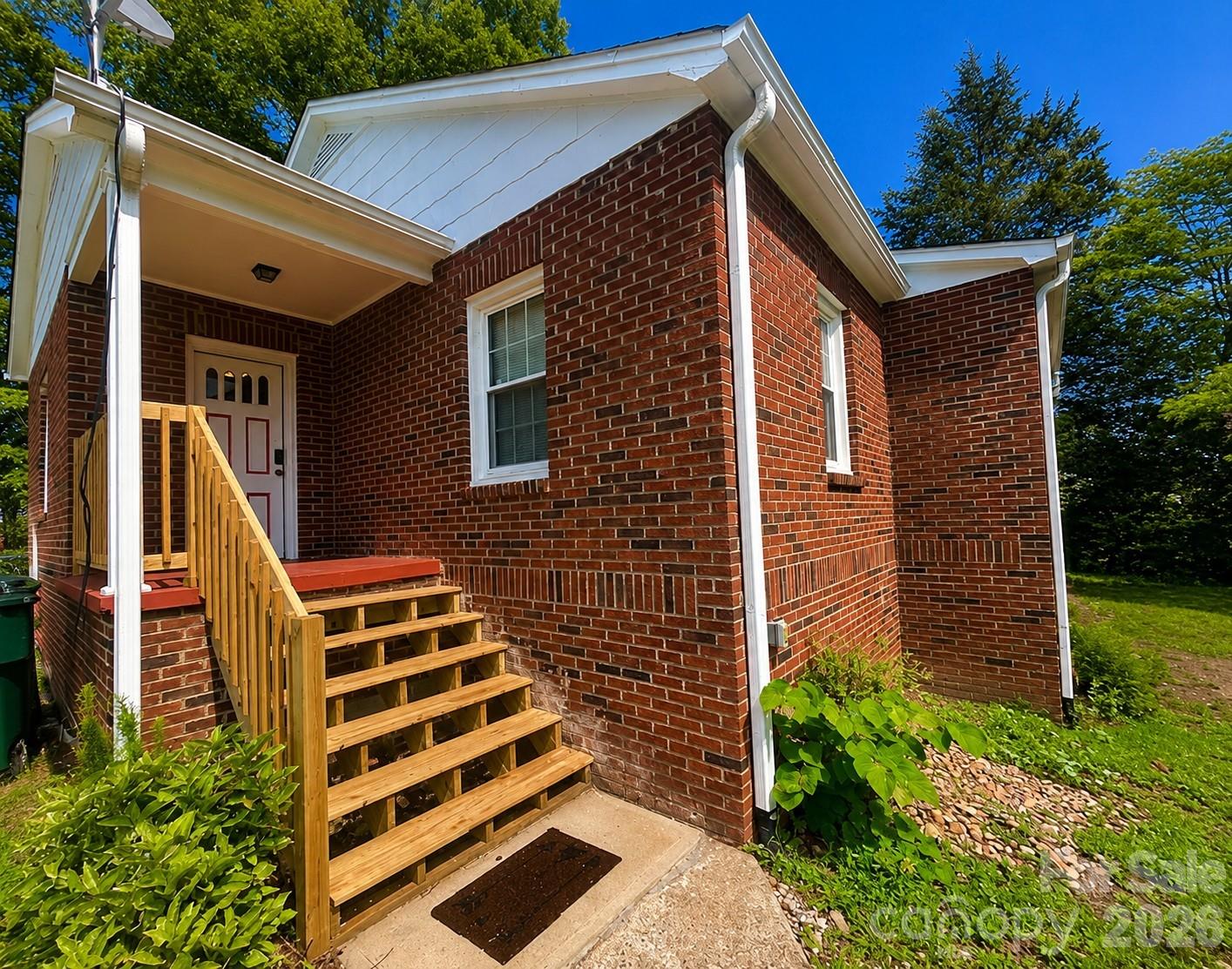 112 3rd Street Property Photo 3