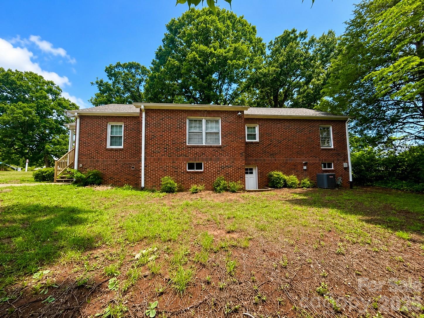 112 3rd Street Property Photo 4