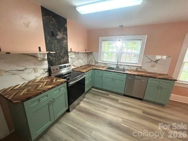 112 3rd Street Property Photo 14