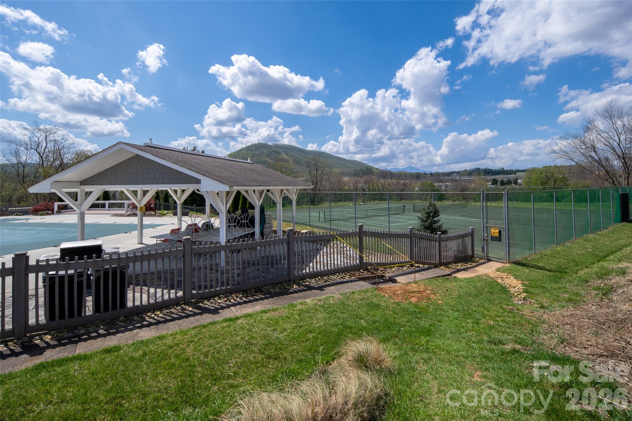 803 Woodlea Court Property Photo 10