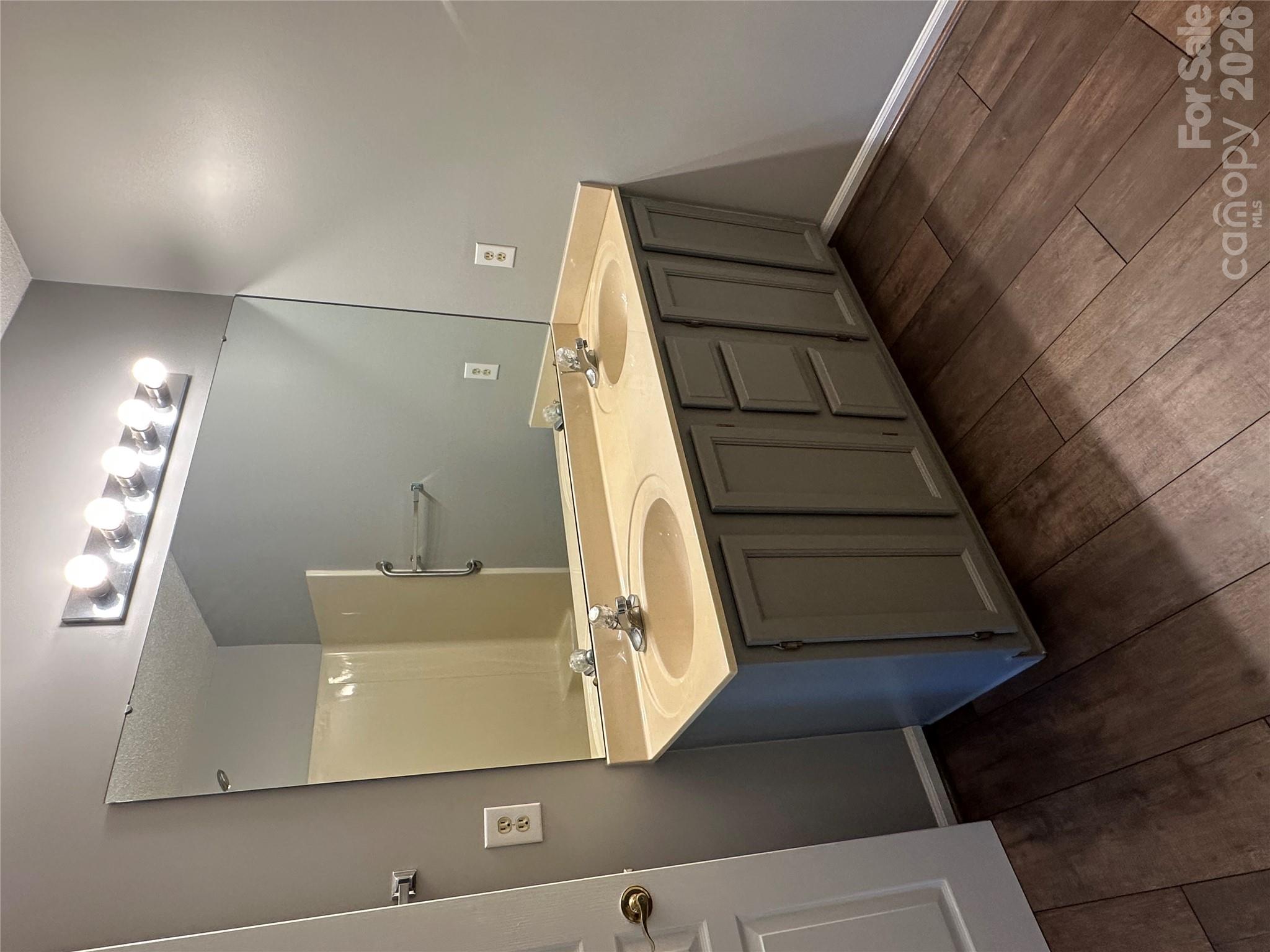 803 Woodlea Court Property Photo 18