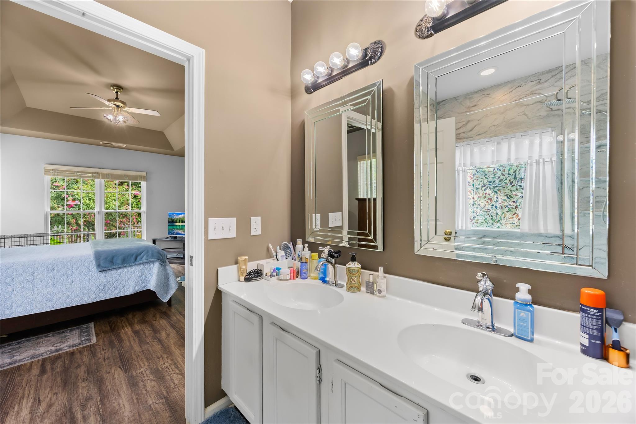 1363 Yorkshire Place Property Photo 21