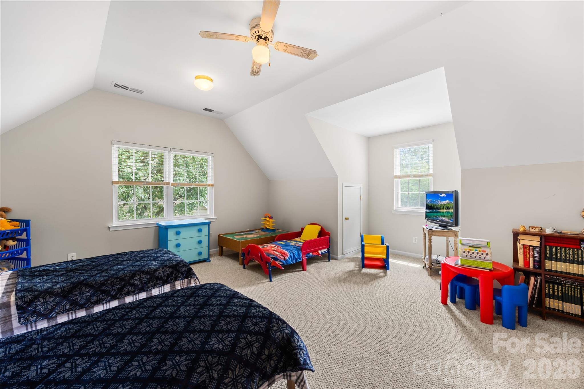 1363 Yorkshire Place Property Photo 30
