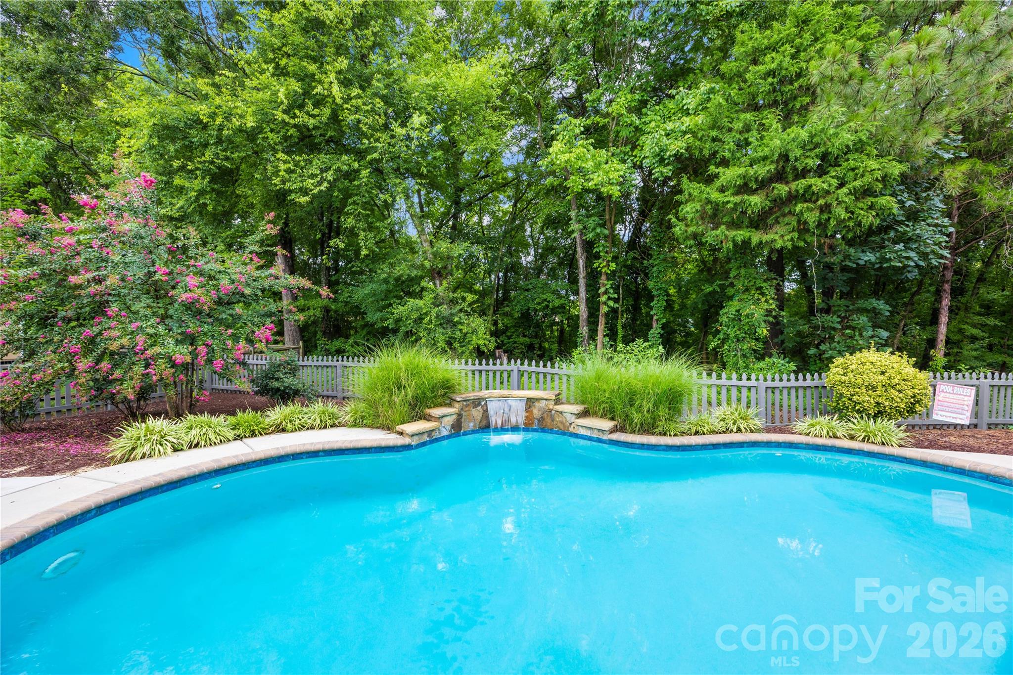 1363 Yorkshire Place Property Photo 38