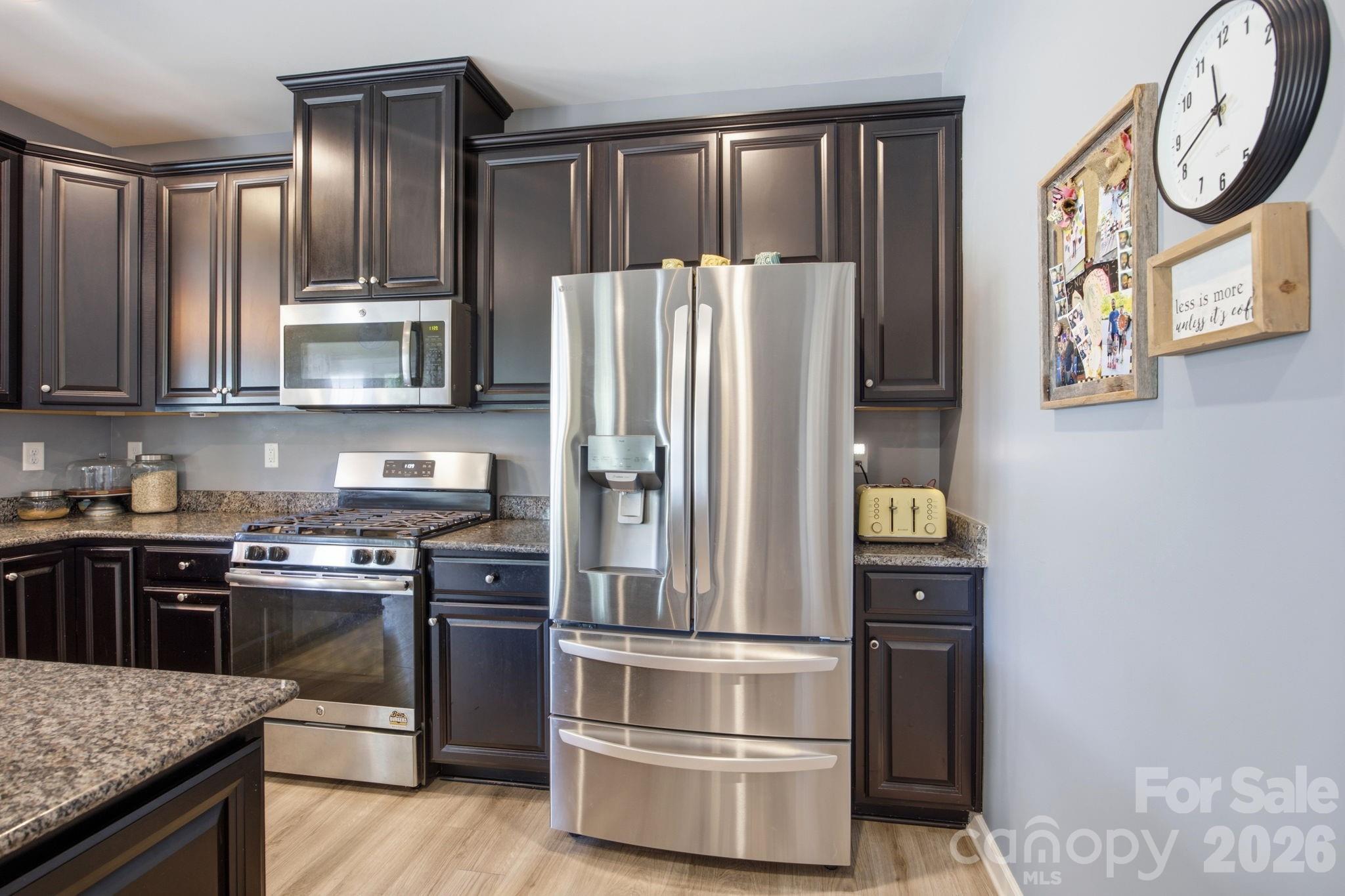 196 Welcombe Street Property Photo 10
