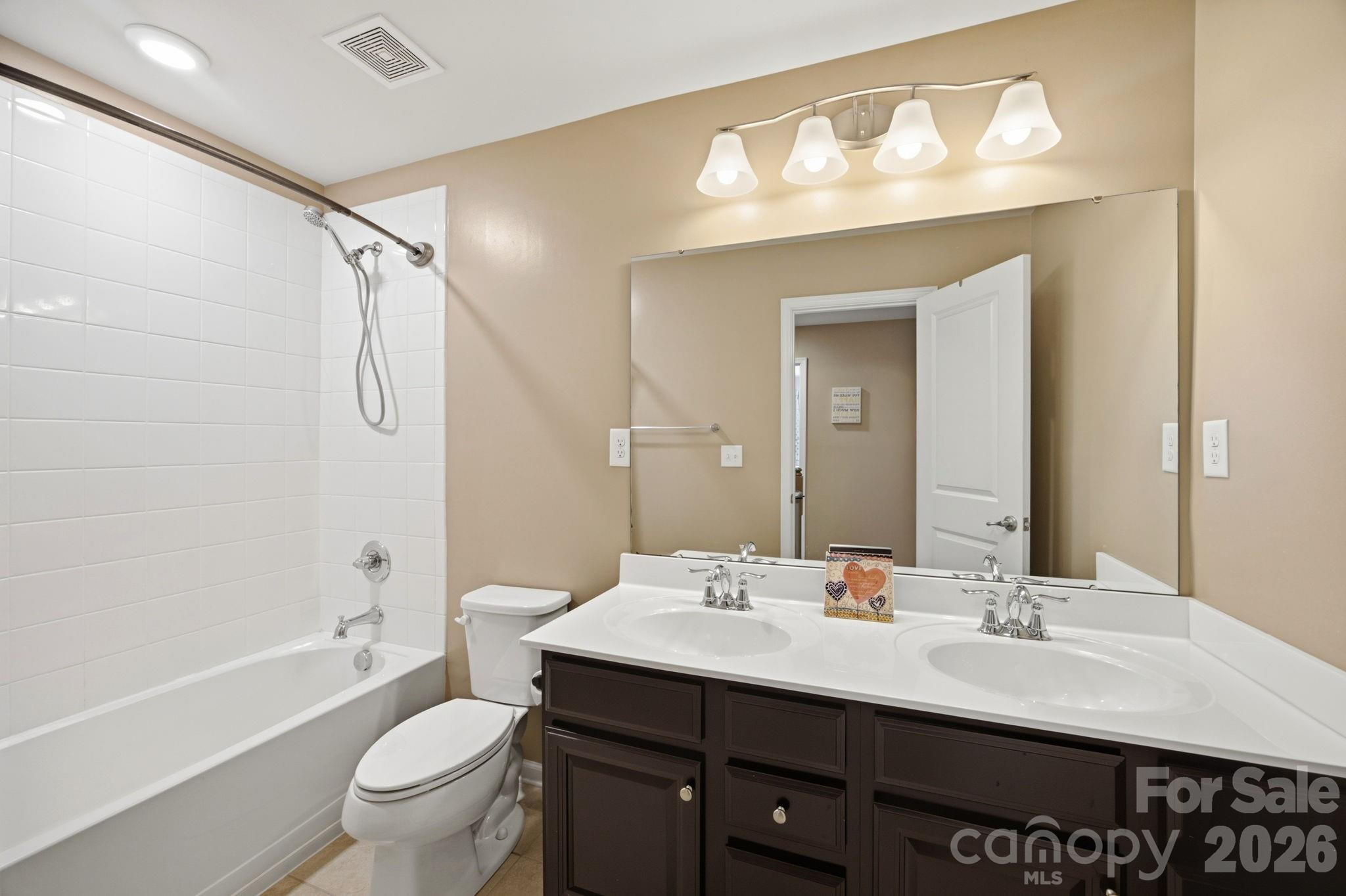 196 Welcombe Street Property Photo 18