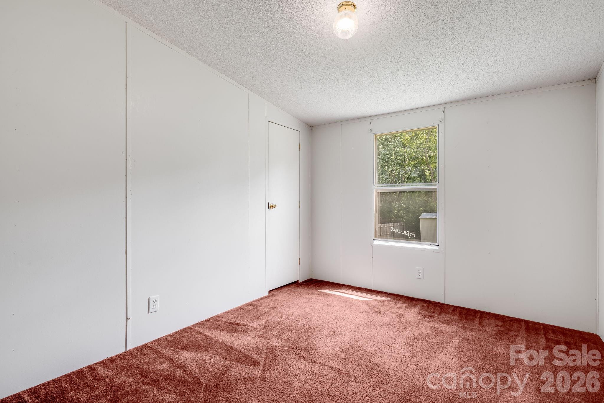 505 Crescent Way Property Photo 17