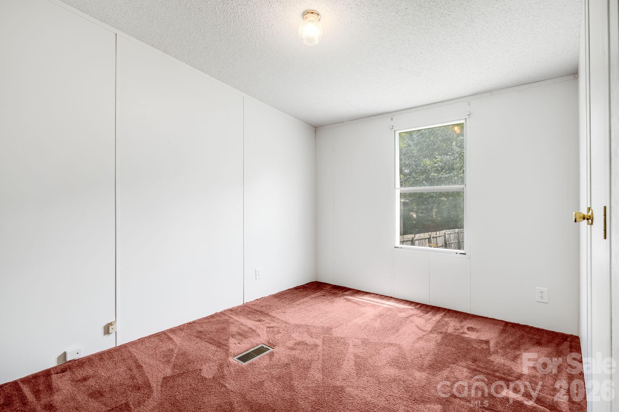 505 Crescent Way Property Photo 18