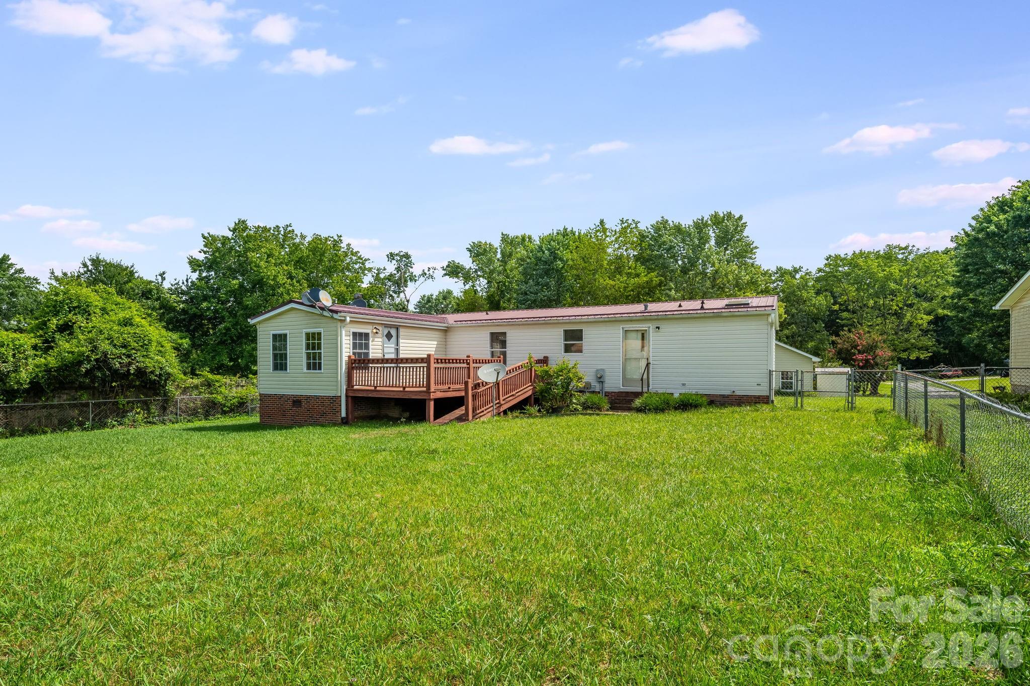 505 Crescent Way Property Photo 31