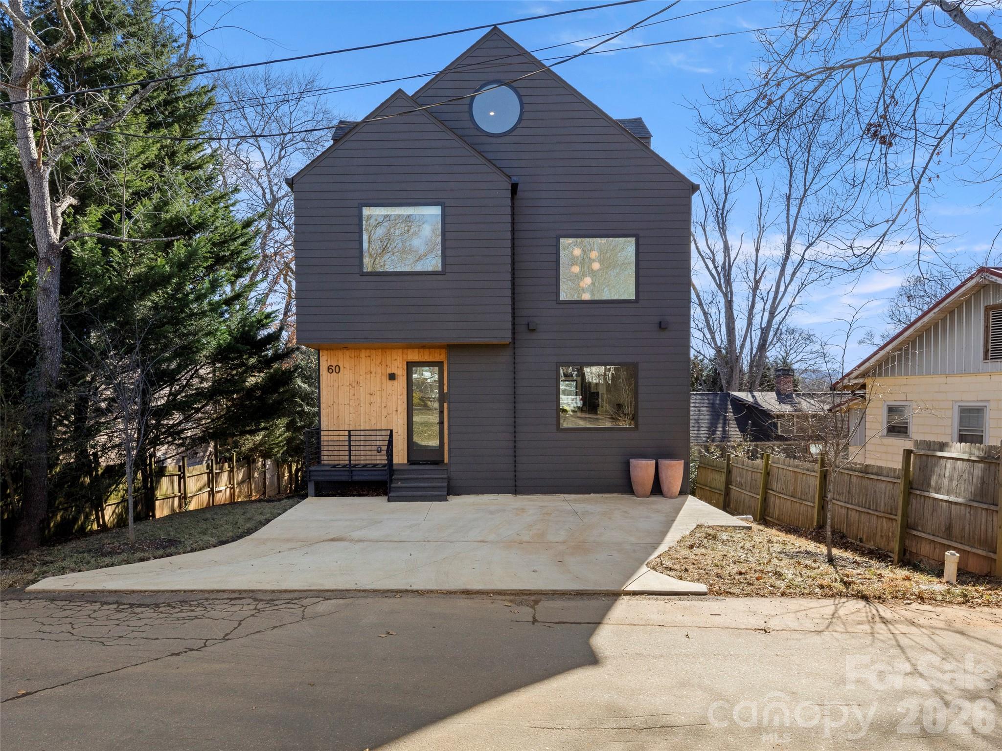 60 Harvard Place Property Photo 2