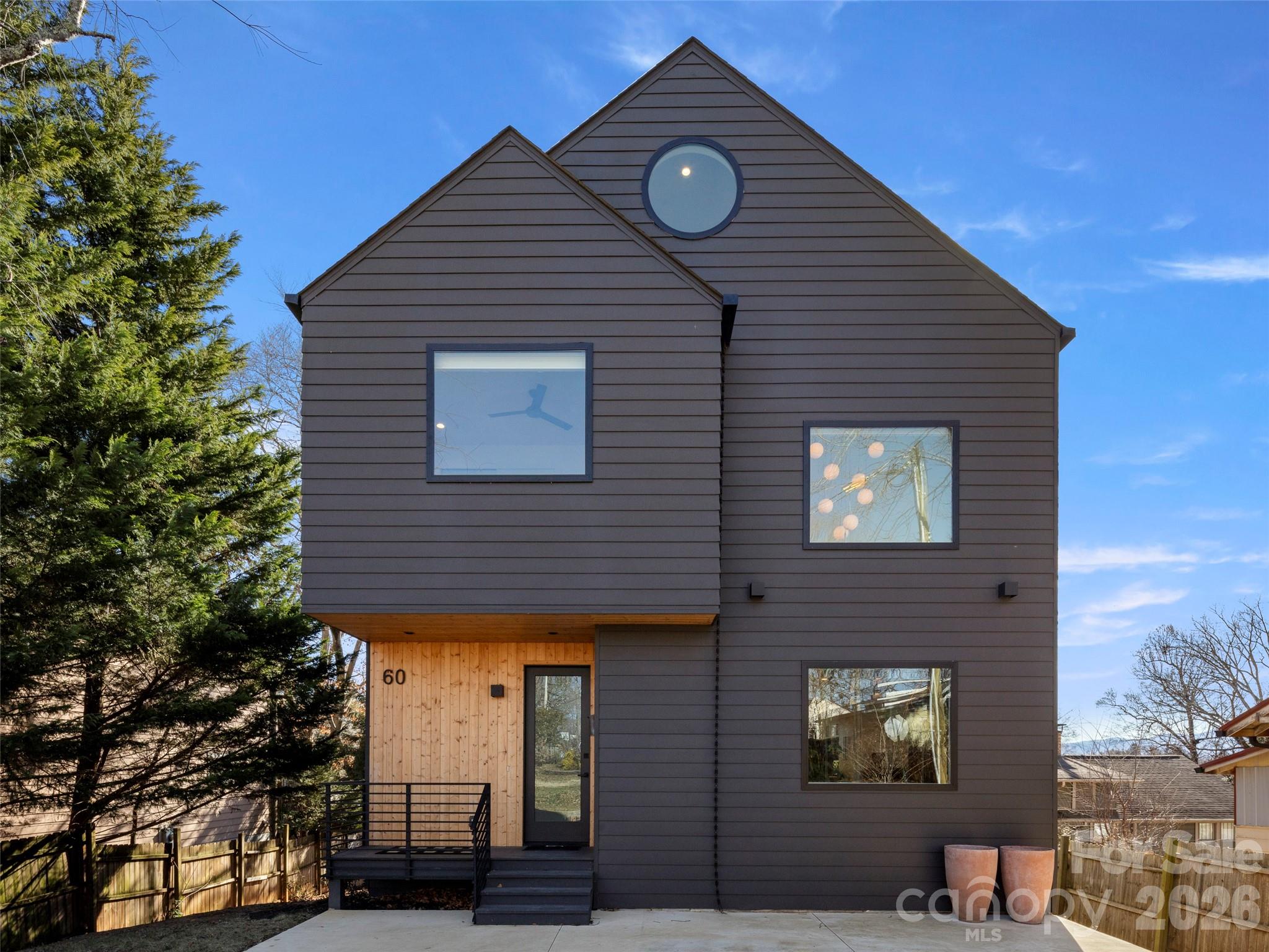 60 Harvard Place Property Photo 3