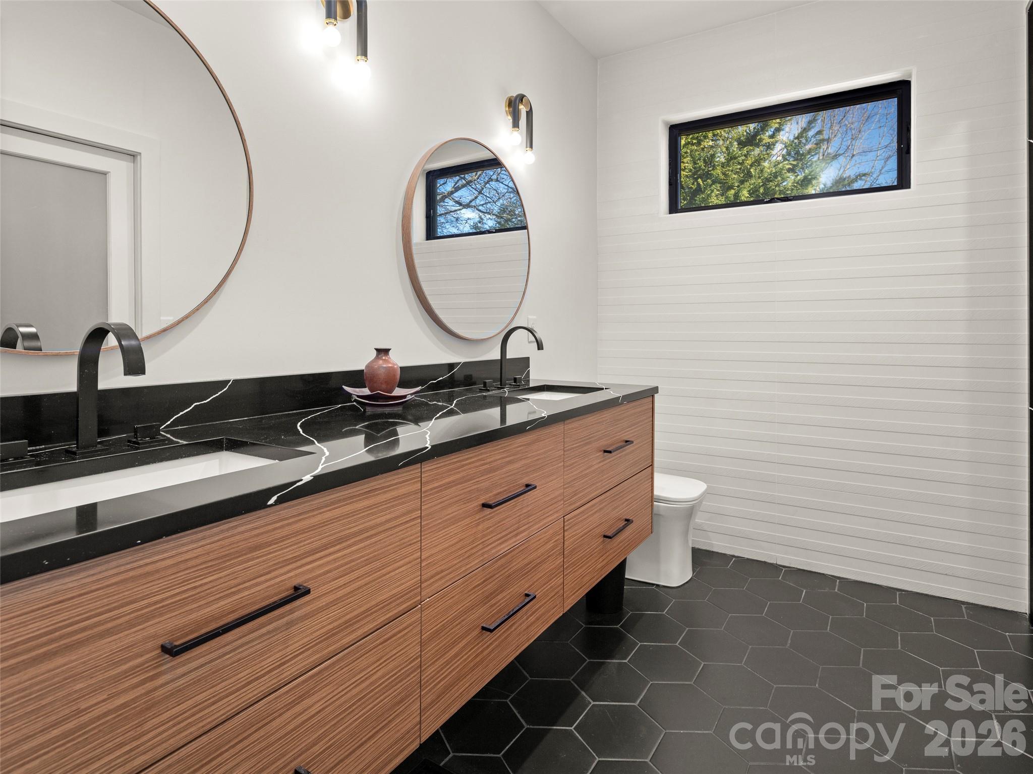 60 Harvard Place Property Photo 24