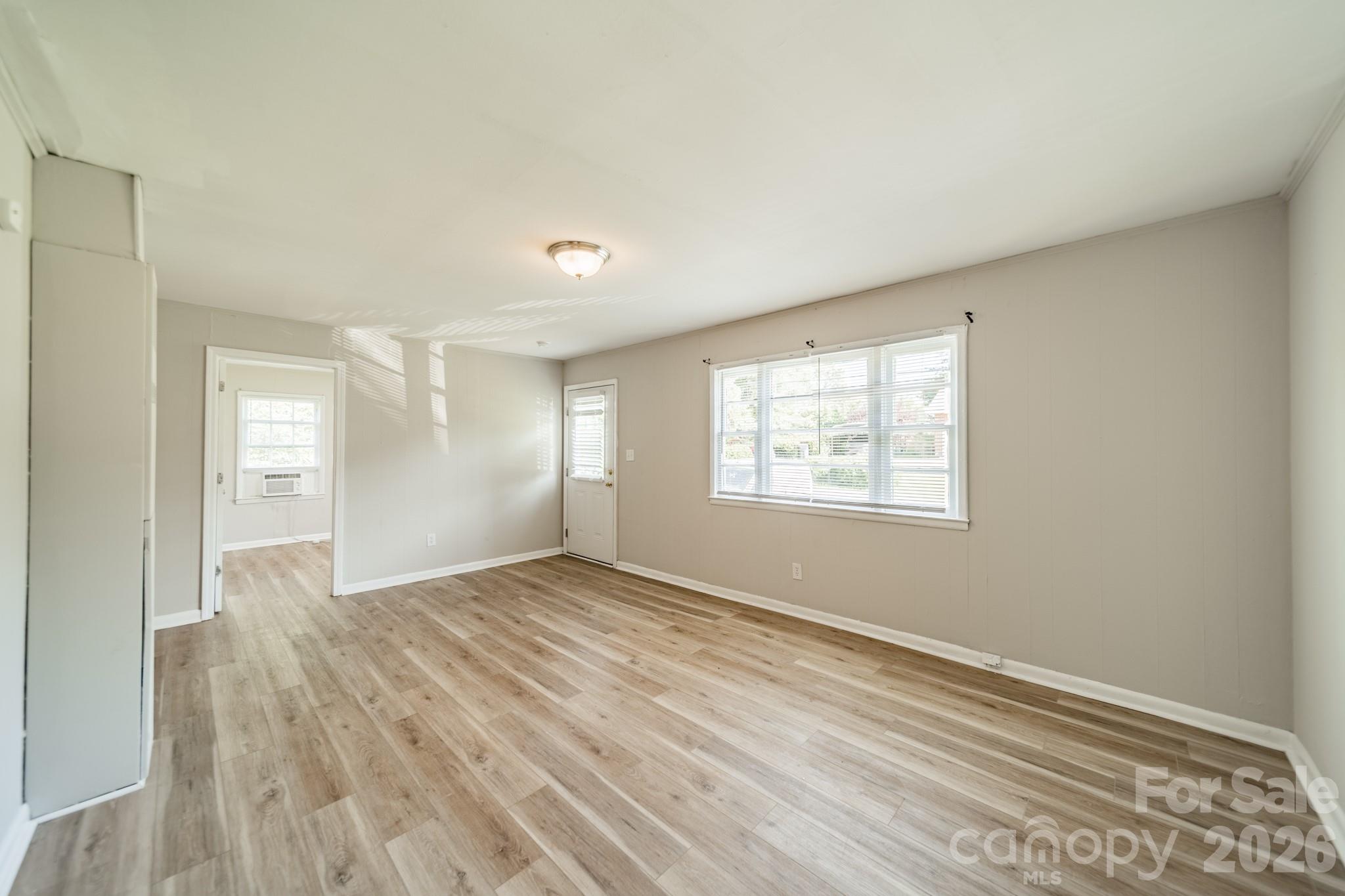 402 E Webb Street Property Photo 11