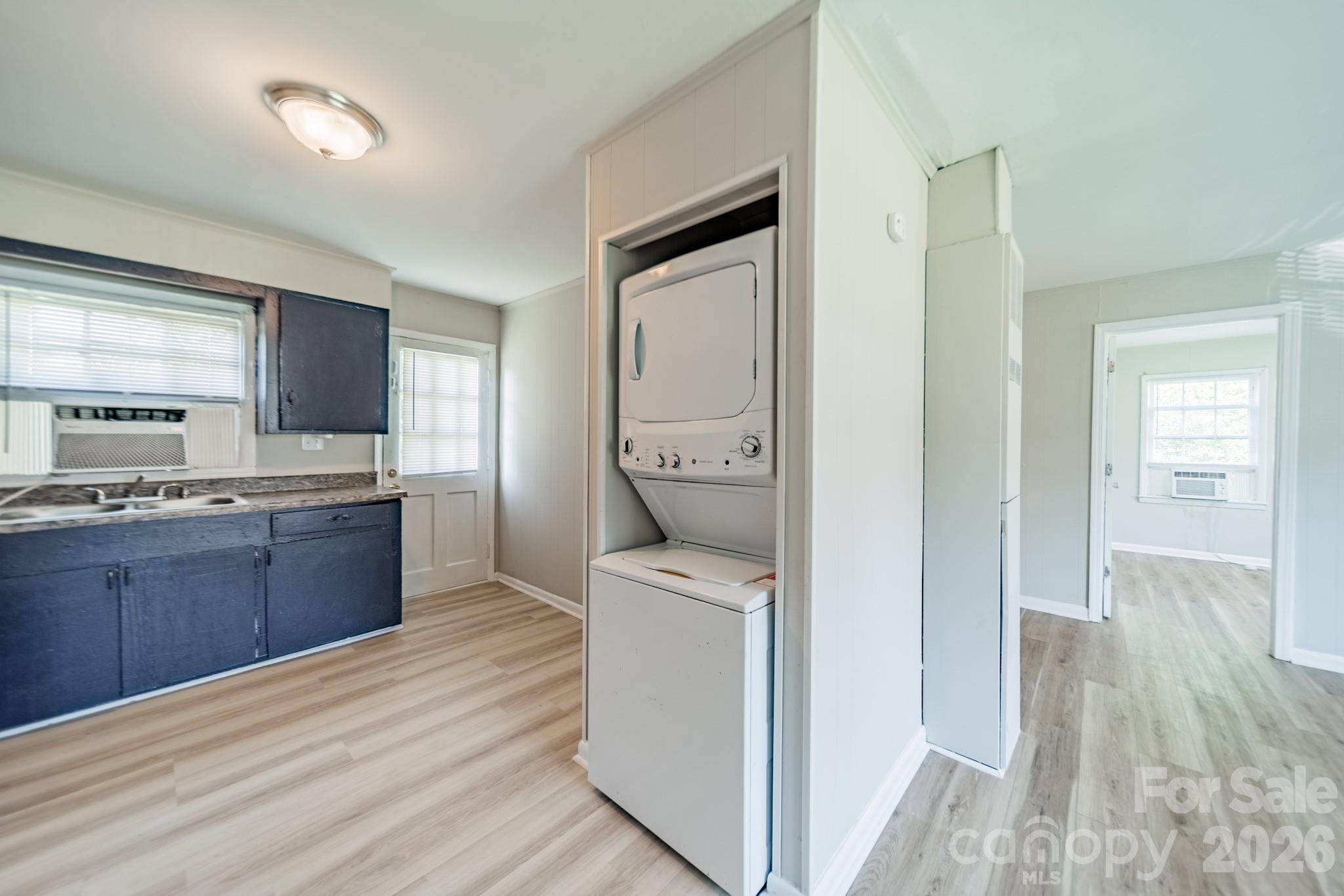 402 E Webb Street Property Photo 13